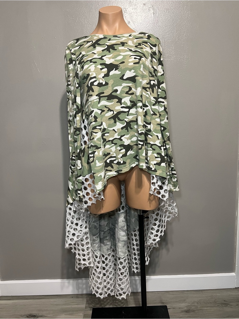 WHY DRESS Women's Small Camo Mesh Fishnet Cutout High-Low Tunic Top Long Sleeve